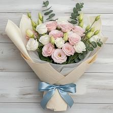 Букет цветов из:  Лизиантусы в Белогорье