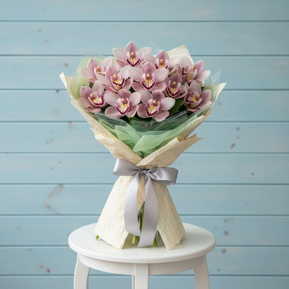 Букет цветов из: Орхидеи и Розы в Белогорье