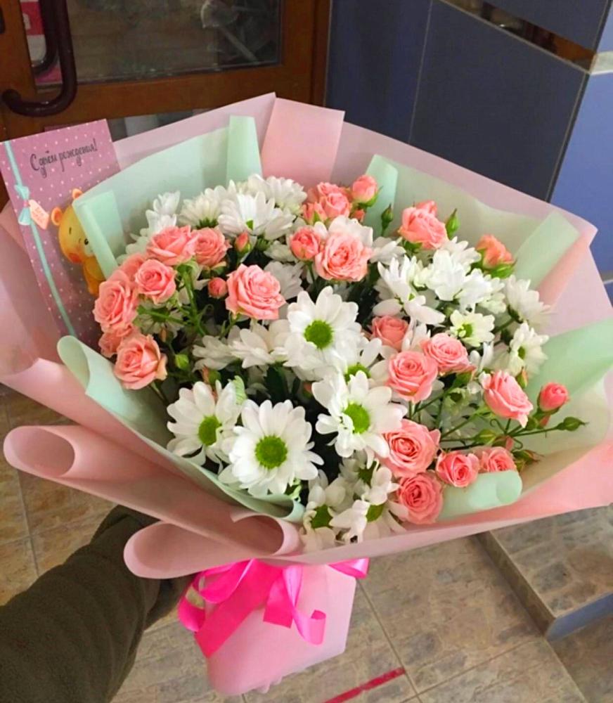 Букет цветов из: Розы и Хризантемы в Белогорье