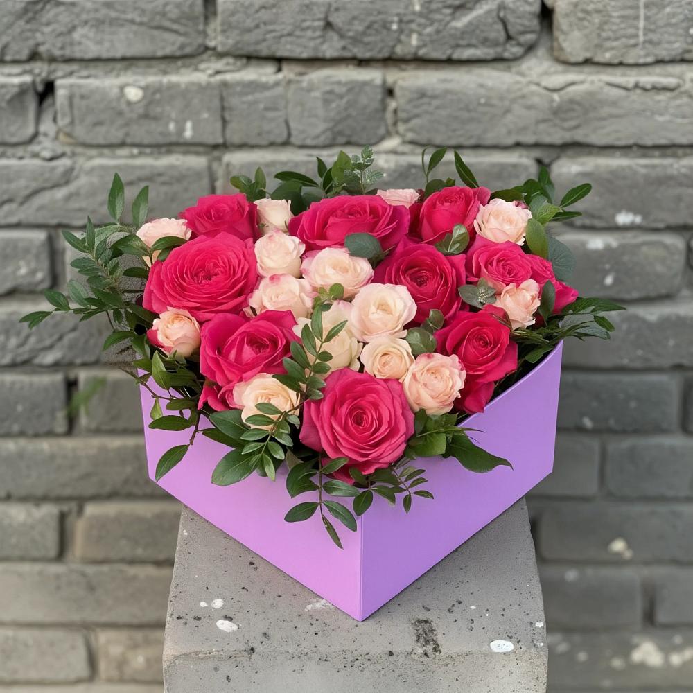 Цветочная композиция из Розы в коробке в Белогорье