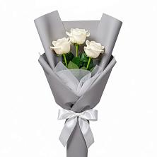 Букет 3 белые розы в Белогорье