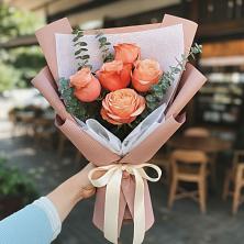 Букет цветов из:  Розы в Белогорье