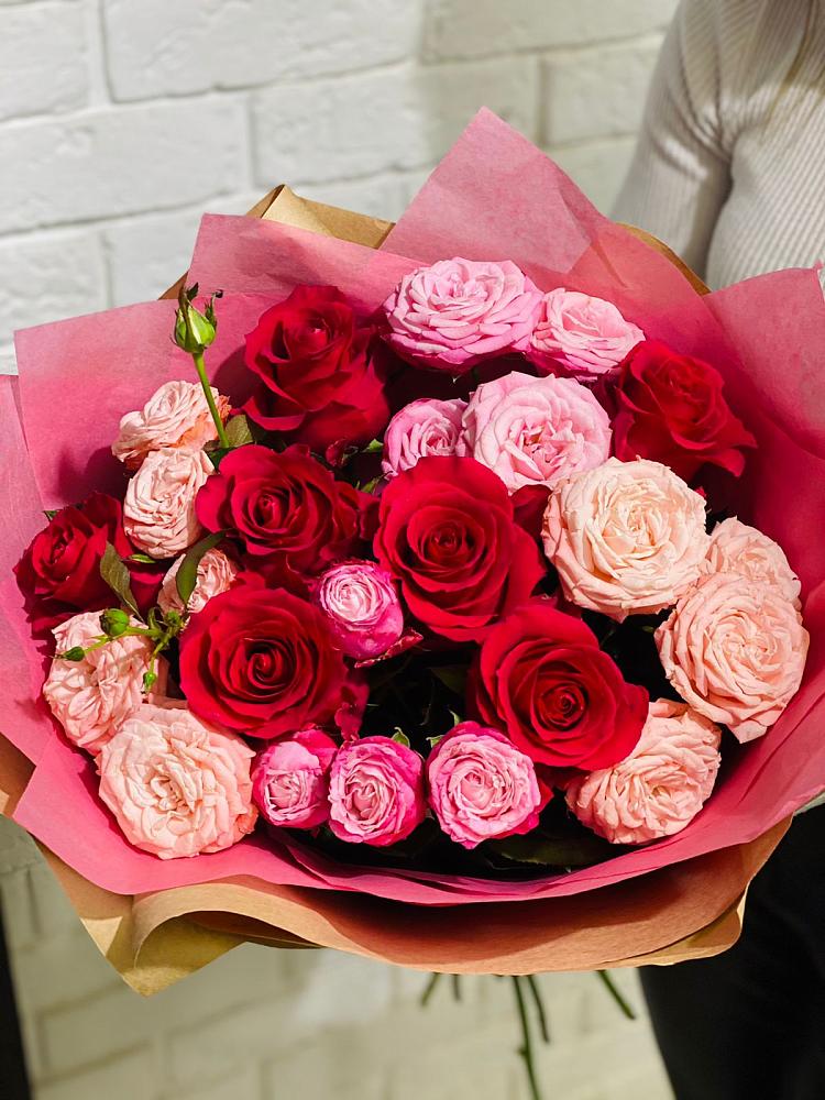 Букет цветов из: Розы в Белогорье