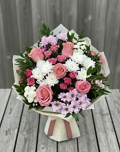 Букет цветов из:  Альстромерии, Гвоздики, Розы и Хризантемы в Белогорье