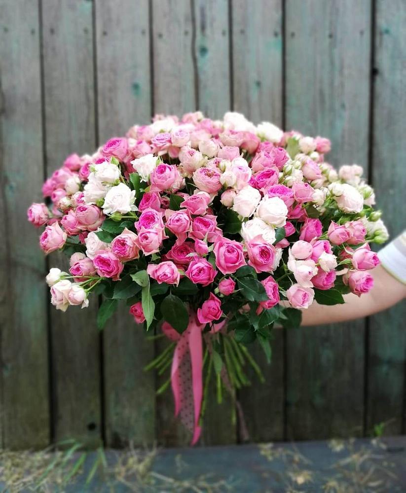 Букет Розовые кустовые розы Натали и Лав Лидия в Белогорье
