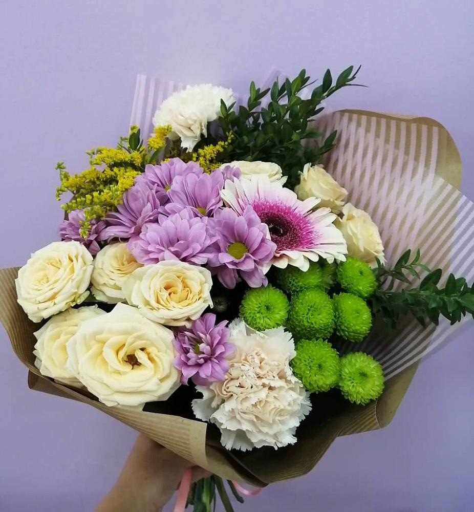 Букет цветов из: Хризантемы, Розы, Гвоздики и Герберы в Белогорье