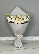 Букет цветов из:  Розы и Лизиантусы в Белогорье